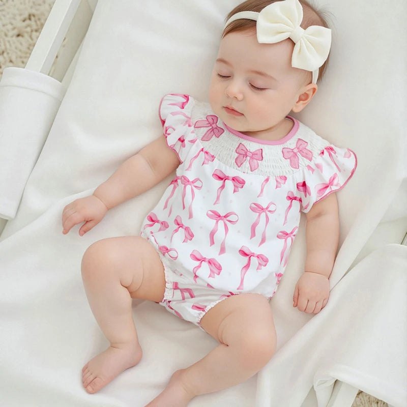 Adorable Baby Girls Romper with Flutter Sleeves Round Neckline and Patriotic Bow Print - Perfect for Independence Day